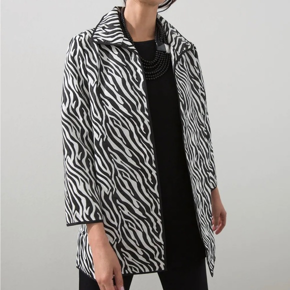 Chico’s Coat Jacket Women’s Size 2 (Large 12) Petite Black & White Beautiful EUC - Picture 2 of 11